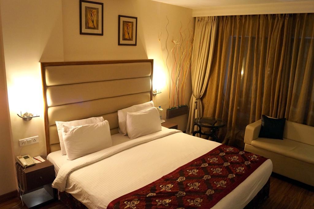 The Grand Solitaire Hyderabad Exterior foto