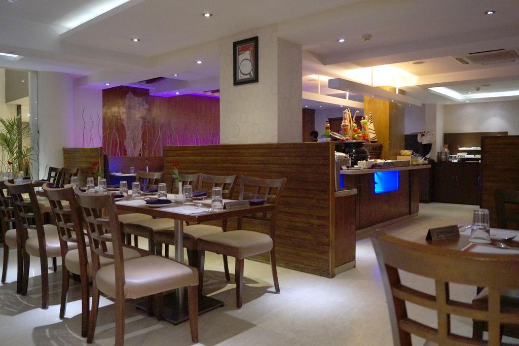 The Grand Solitaire Hyderabad Exterior foto