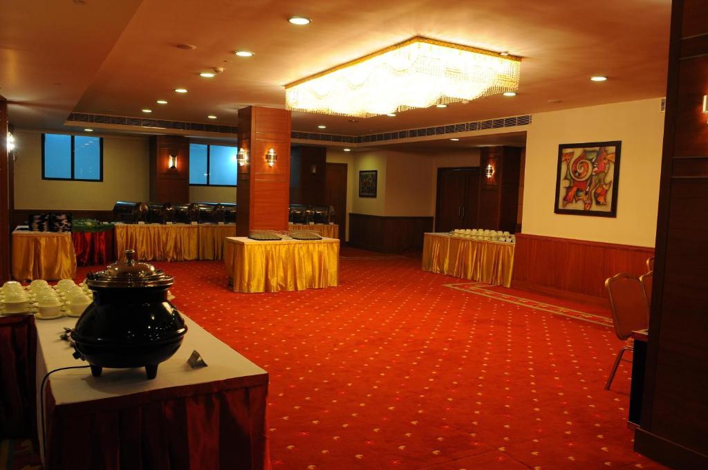 The Grand Solitaire Hyderabad Exterior foto